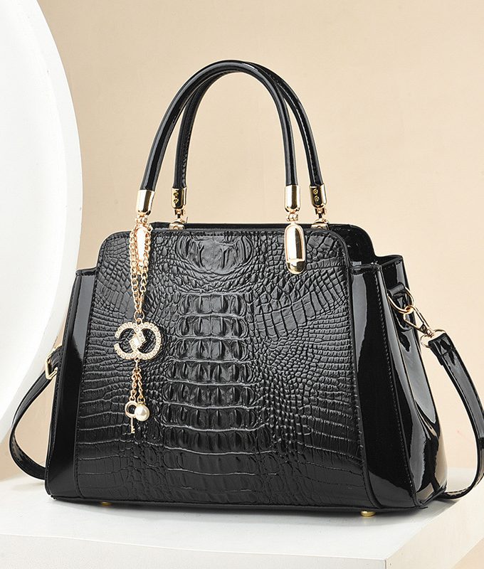 Trendy High Sense Large Single-Shoulder Handbag Black
